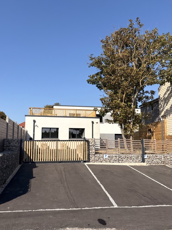 facade-parking